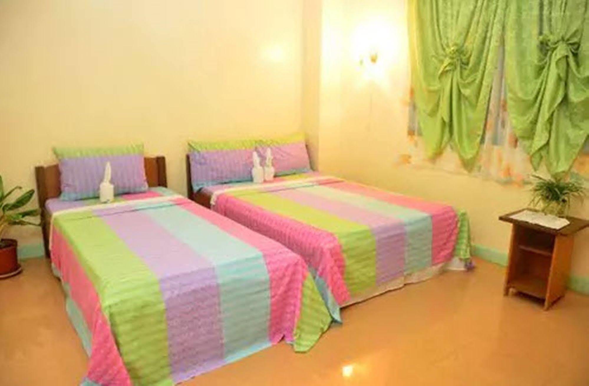 Apartelle De Francesca Пуерто Галера Екстериор снимка